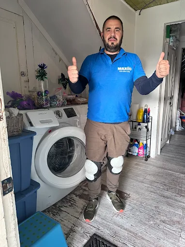 Appliance repair by Max Appliance technician - photo 5